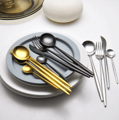Luxury 24-Piece Gold and Silver Stainless Steel Cutlery Set Kitchen Decor