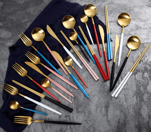Luxury 24-Piece Gold and Silver Stainless Steel Cutlery Set Kitchen Decor